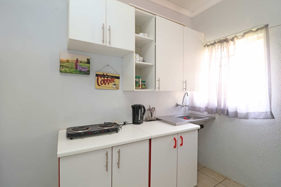 3 Bedroom Property for Sale in Helikonpark Gauteng
