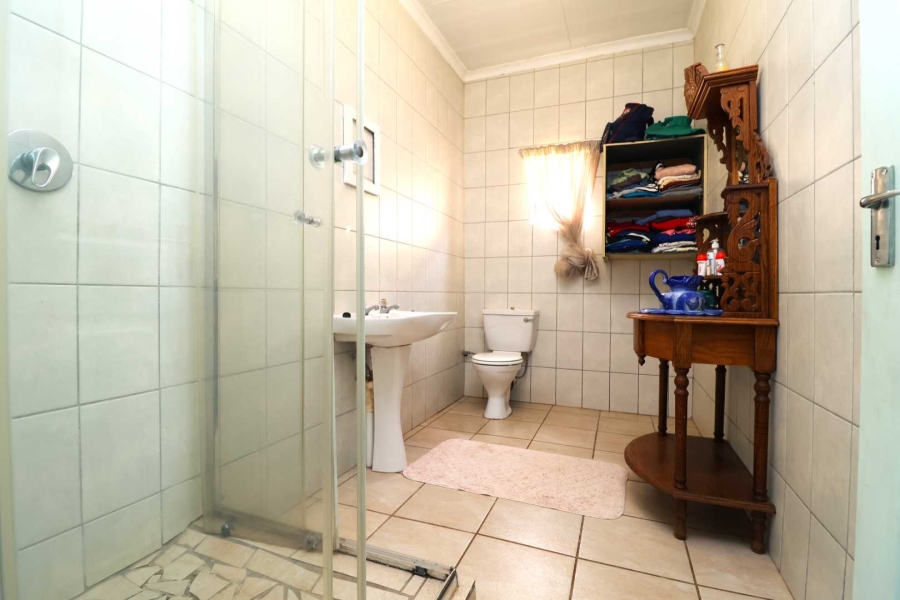 3 Bedroom Property for Sale in Helikonpark Gauteng