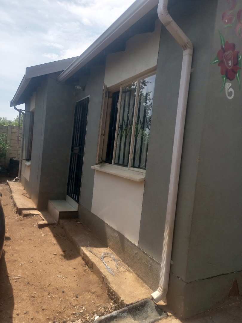 2 Bedroom Property for Sale in Rosslyn Gauteng