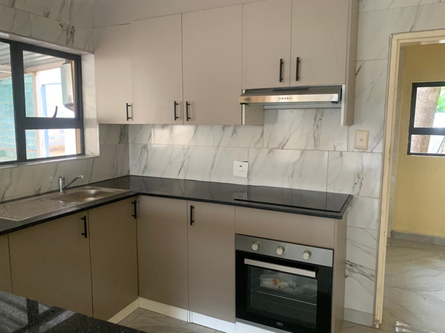 1 Bedroom Property for Sale in Birchleigh Gauteng