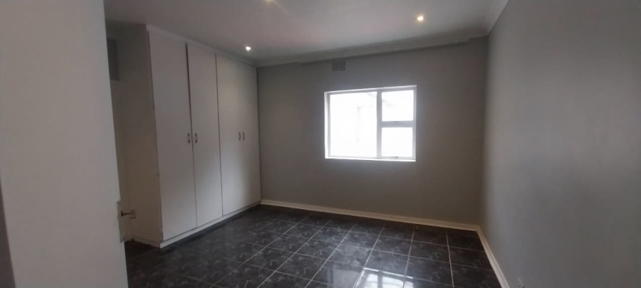 To Let 3 Bedroom Property for Rent in Raceview Gauteng