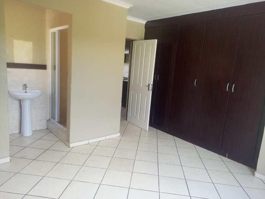 2 Bedroom Property for Sale in Theresa Park Gauteng