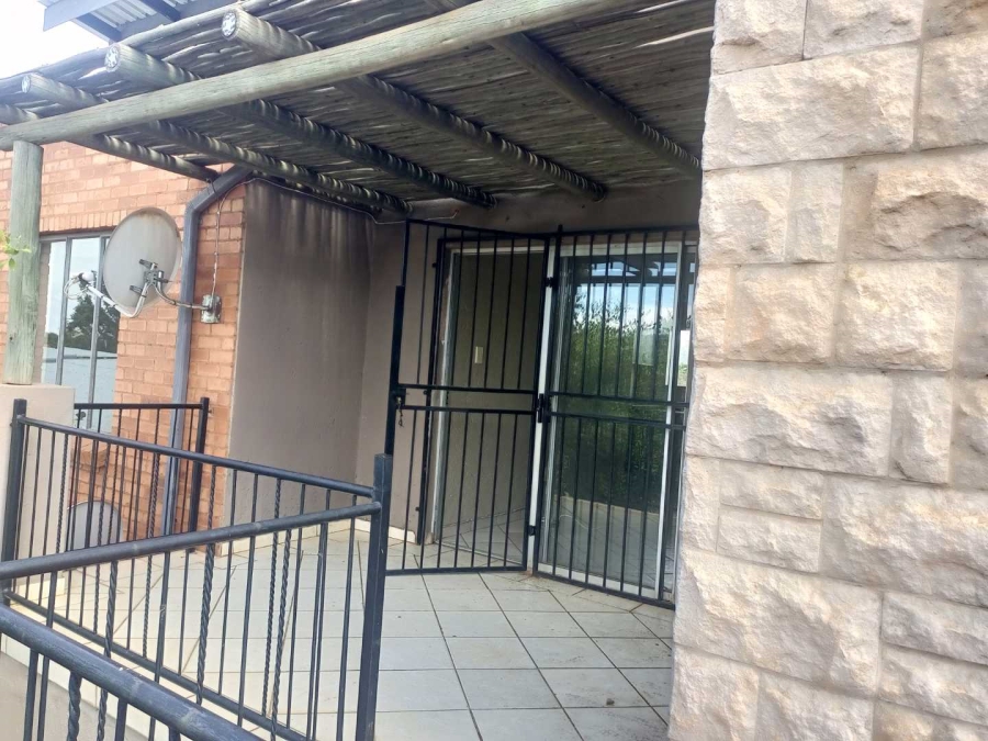 2 Bedroom Property for Sale in Theresa Park Gauteng