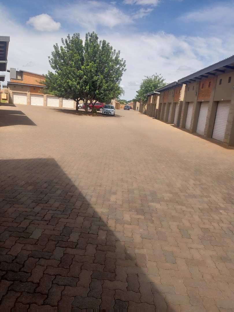 2 Bedroom Property for Sale in Theresa Park Gauteng