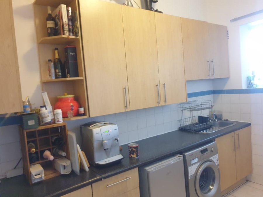To Let 2 Bedroom Property for Rent in Illovo Gauteng