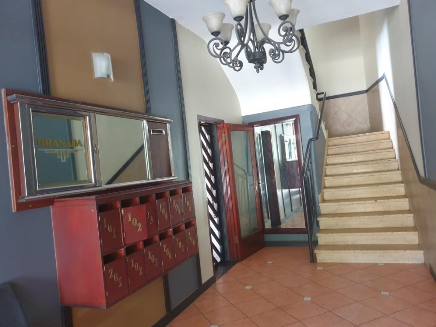 To Let 2 Bedroom Property for Rent in Illovo Gauteng