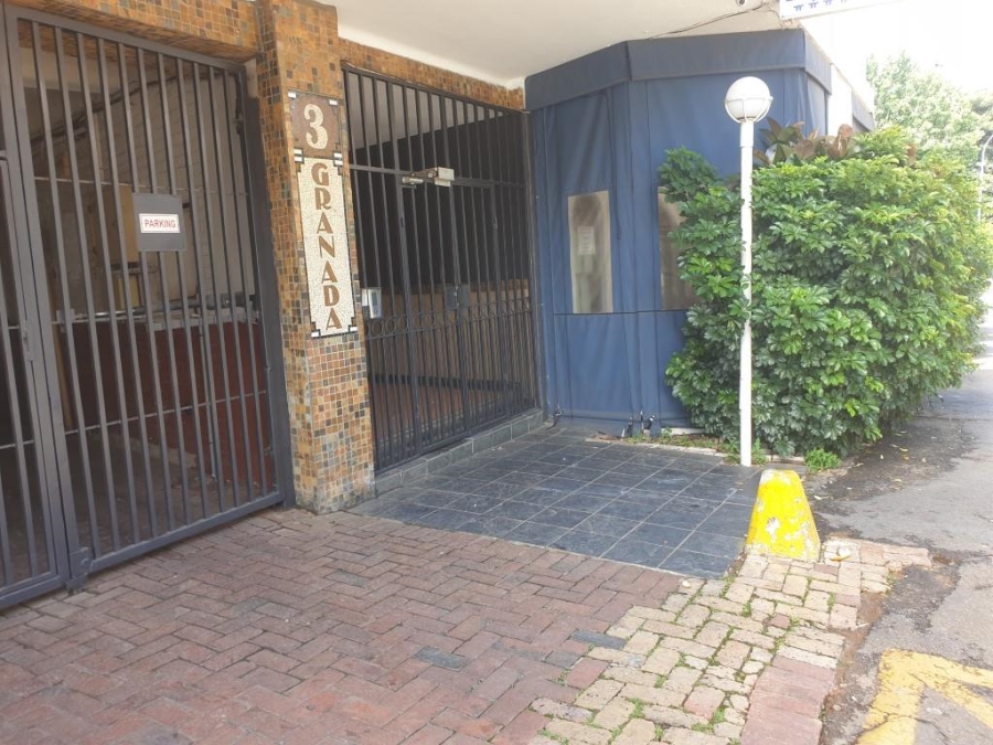 To Let 2 Bedroom Property for Rent in Illovo Gauteng