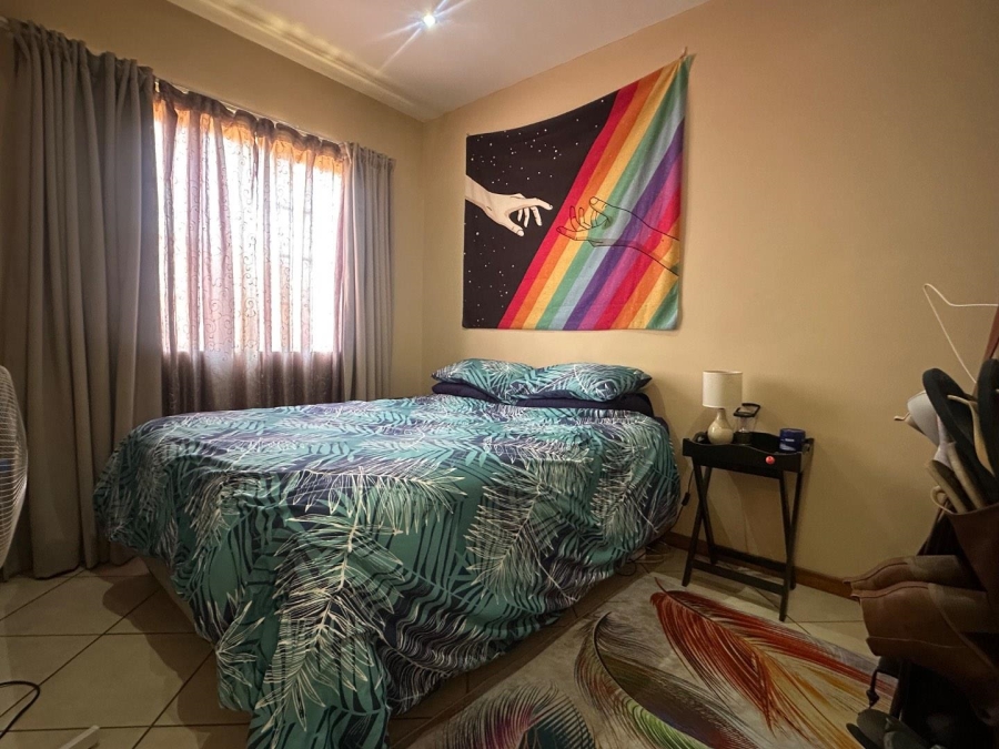 2 Bedroom Property for Sale in Monavoni Gauteng