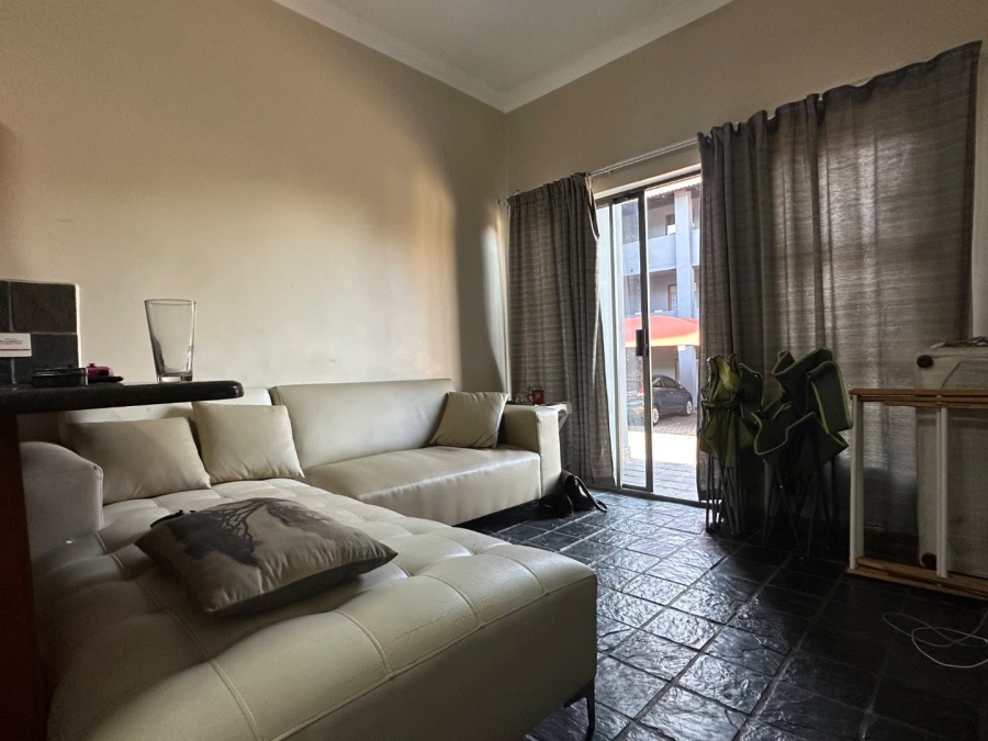 2 Bedroom Property for Sale in Erand Gardens Gauteng