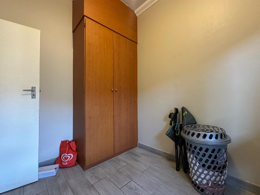 2 Bedroom Property for Sale in Erand Gardens Gauteng