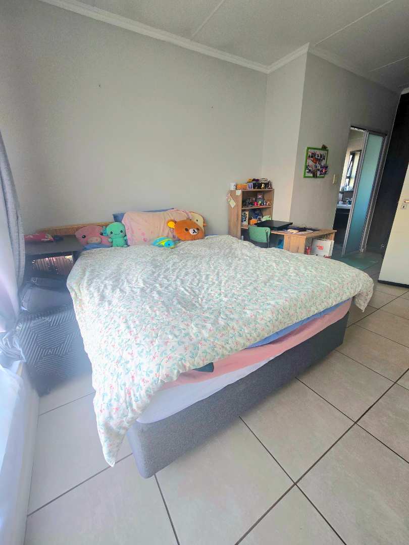1 Bedroom Property for Sale in Petervale Gauteng