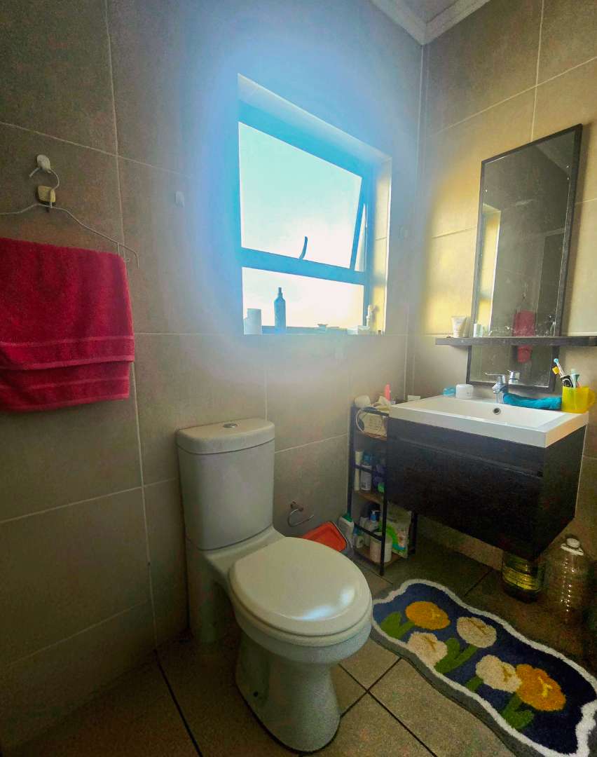 1 Bedroom Property for Sale in Petervale Gauteng