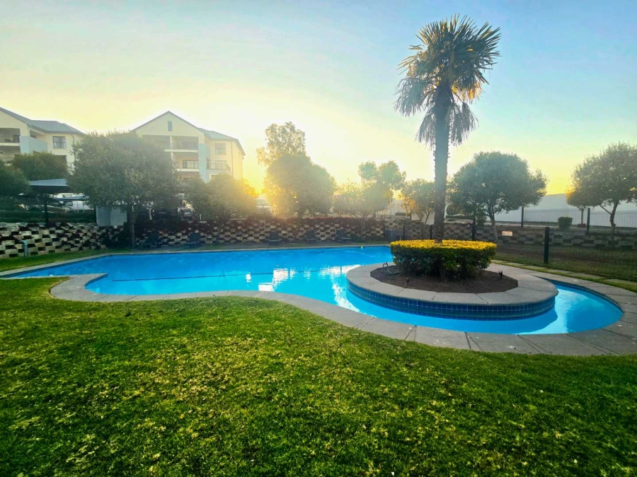 1 Bedroom Property for Sale in Petervale Gauteng