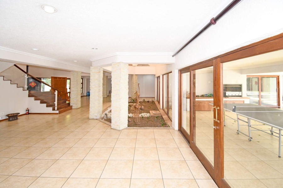 6 Bedroom Property for Sale in Bryanston Gauteng