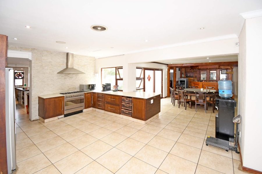 6 Bedroom Property for Sale in Bryanston Gauteng