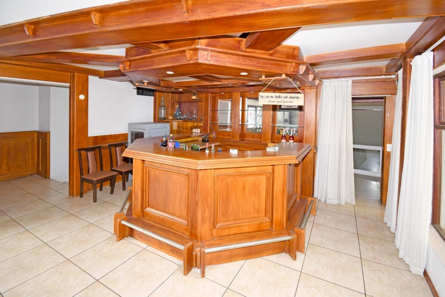 6 Bedroom Property for Sale in Bryanston Gauteng