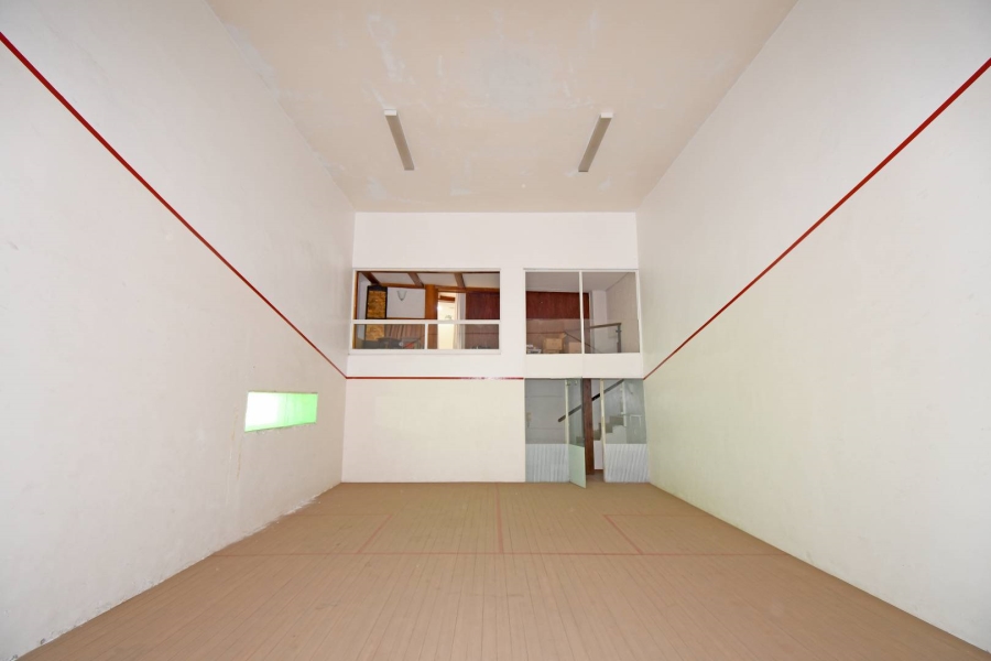 6 Bedroom Property for Sale in Bryanston Gauteng