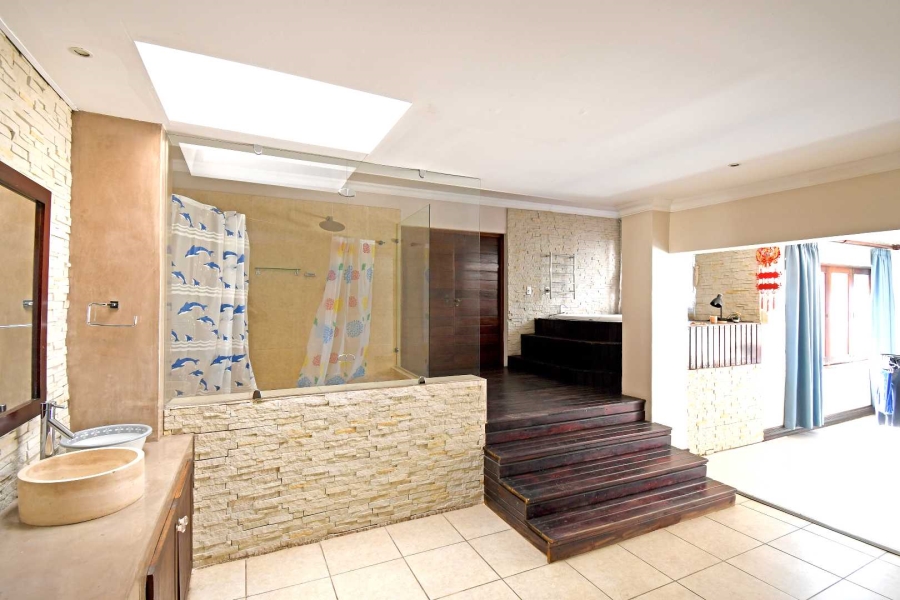 6 Bedroom Property for Sale in Bryanston Gauteng