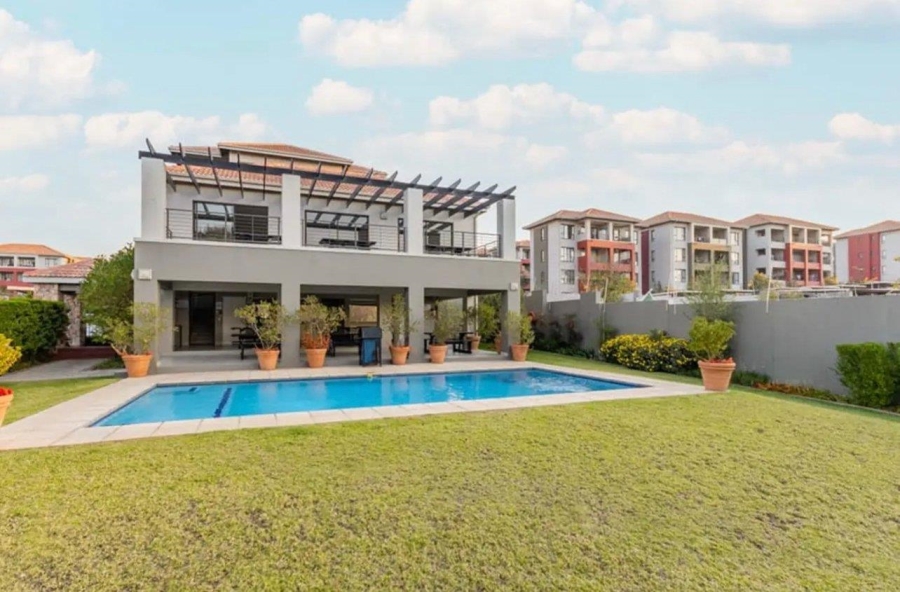 1 Bedroom Property for Sale in Lonehill Gauteng