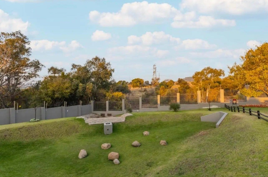 1 Bedroom Property for Sale in Lonehill Gauteng