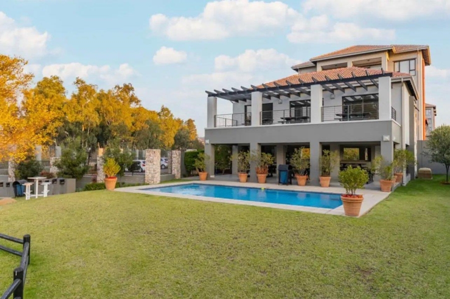 1 Bedroom Property for Sale in Lonehill Gauteng