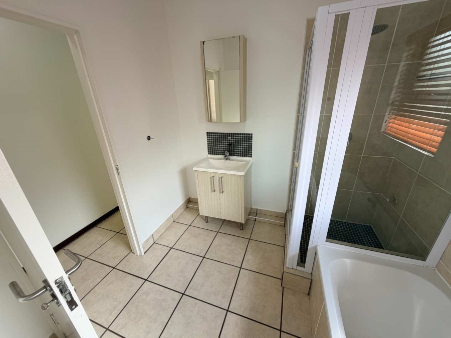 2 Bedroom Property for Sale in Fourways Gauteng