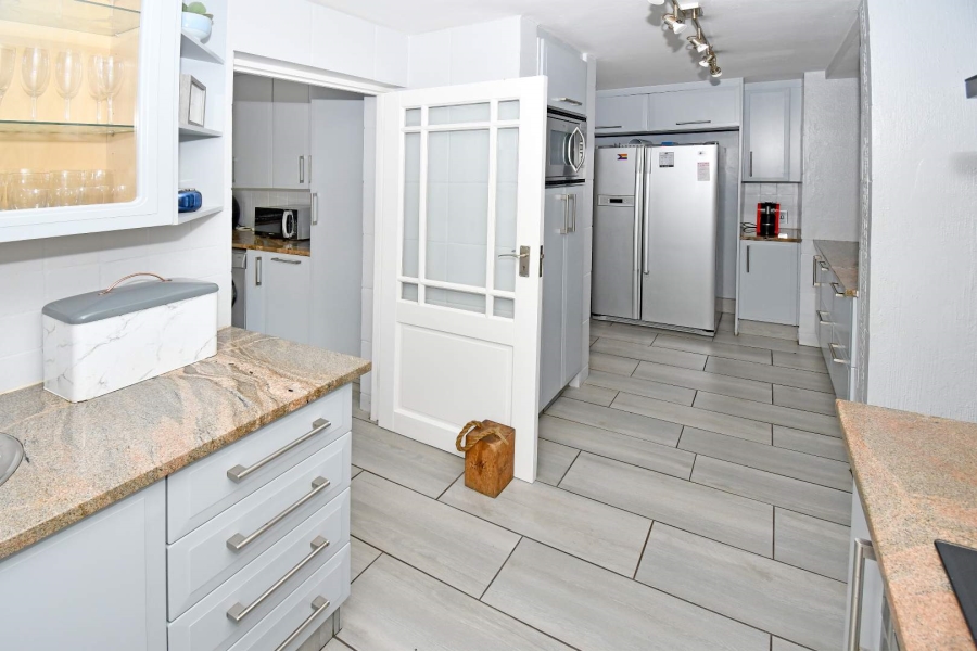 3 Bedroom Property for Sale in Fourways Gardens Gauteng