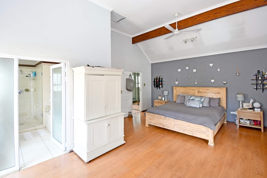 3 Bedroom Property for Sale in Fourways Gardens Gauteng