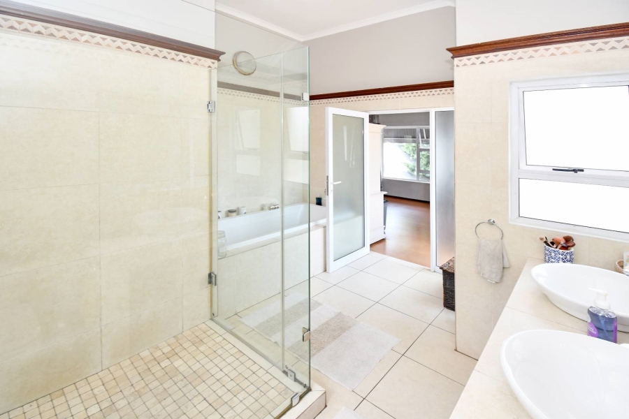 3 Bedroom Property for Sale in Fourways Gardens Gauteng