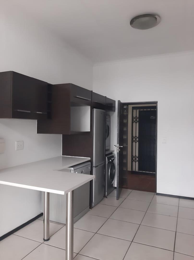 2 Bedroom Property for Sale in Greenstone Hill Gauteng