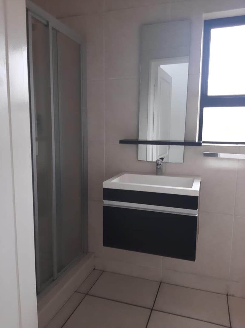 2 Bedroom Property for Sale in Greenstone Hill Gauteng