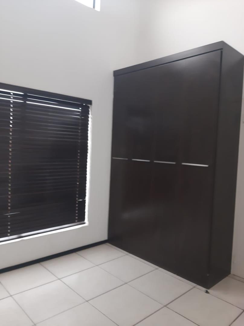 2 Bedroom Property for Sale in Greenstone Hill Gauteng