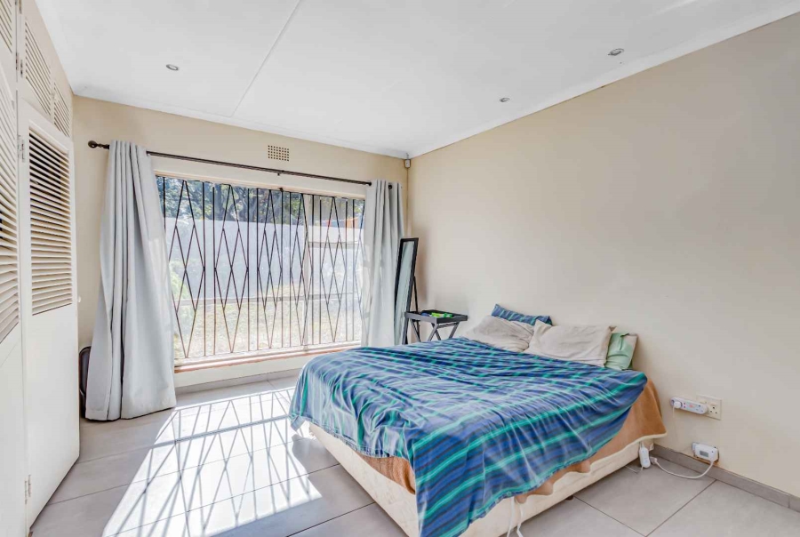 4 Bedroom Property for Sale in Lombardy East Gauteng