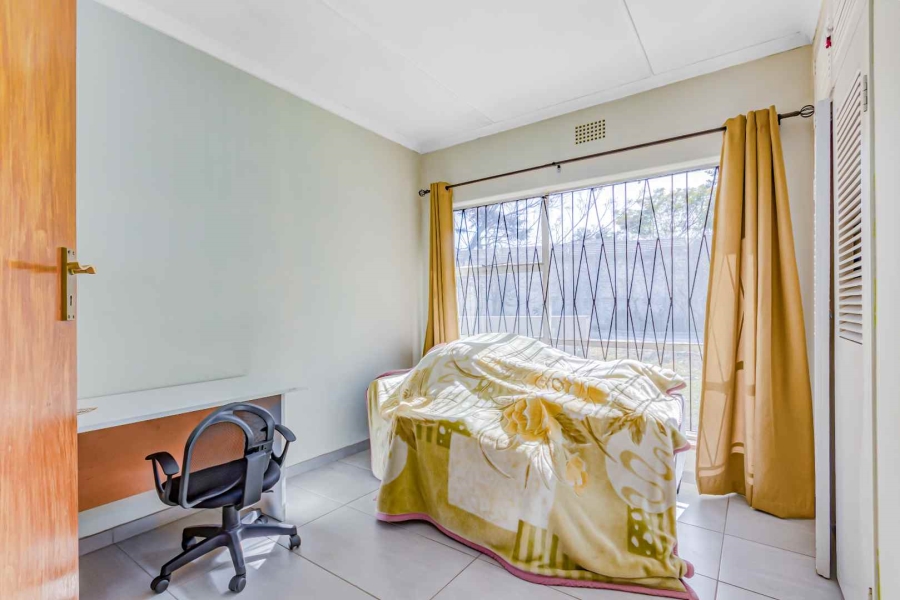 4 Bedroom Property for Sale in Lombardy East Gauteng