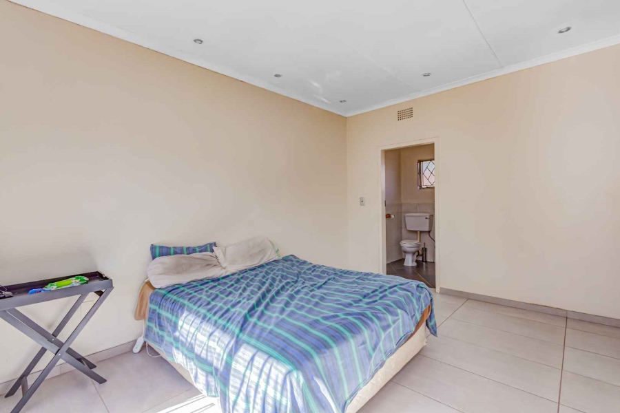 4 Bedroom Property for Sale in Lombardy East Gauteng