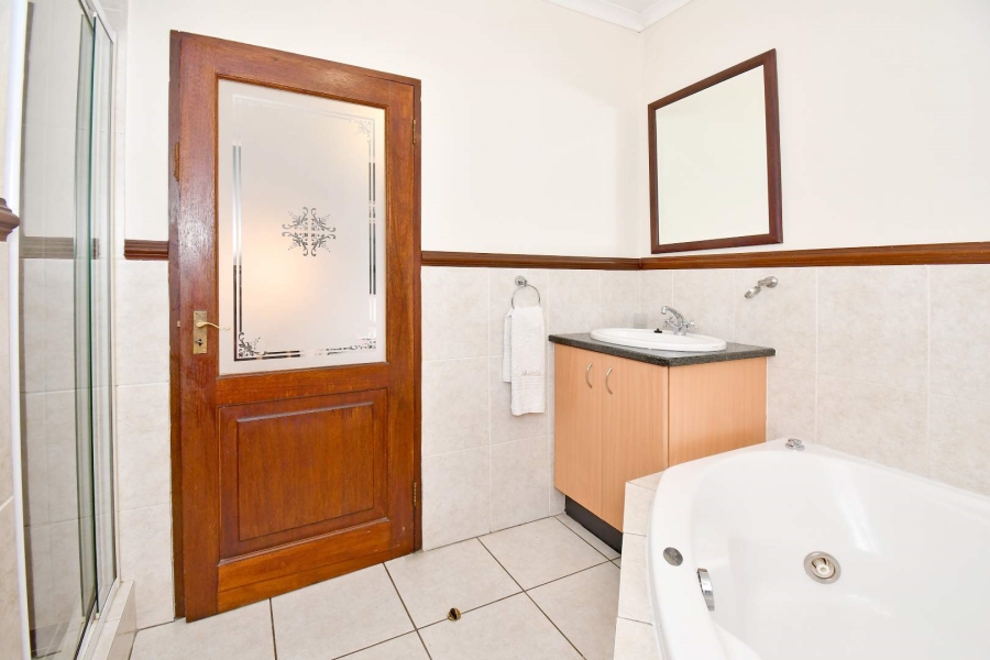 1 Bedroom Property for Sale in Dainfern Gauteng