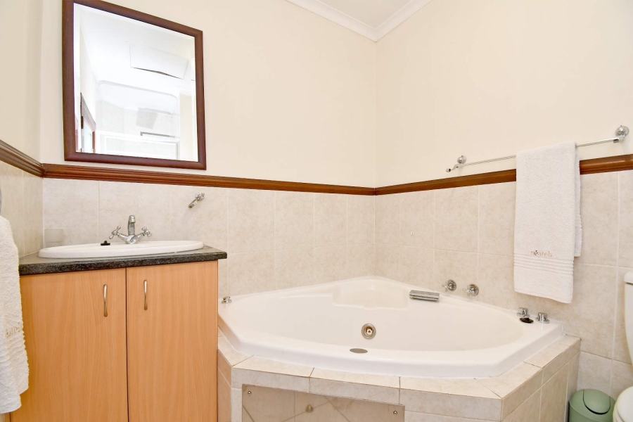 1 Bedroom Property for Sale in Dainfern Gauteng