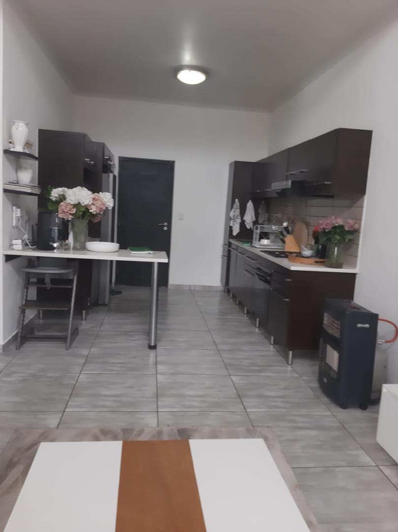 2 Bedroom Property for Sale in Greenstone Hill Gauteng