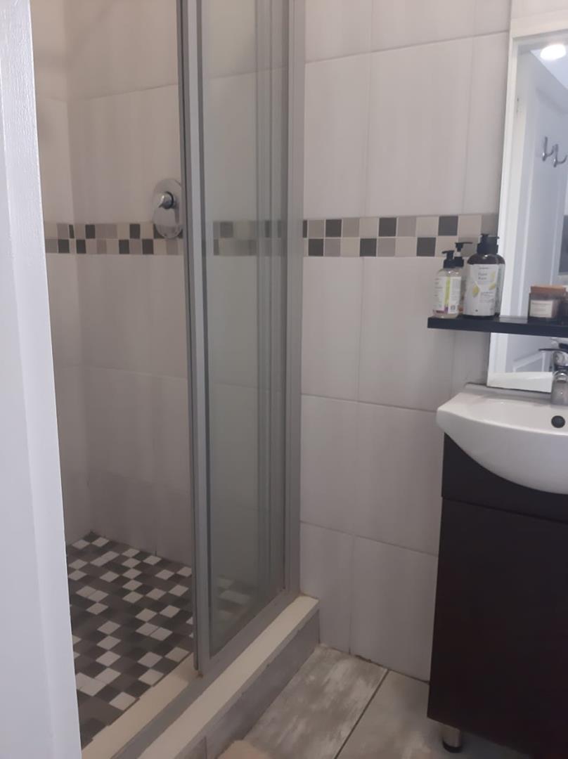 2 Bedroom Property for Sale in Greenstone Hill Gauteng