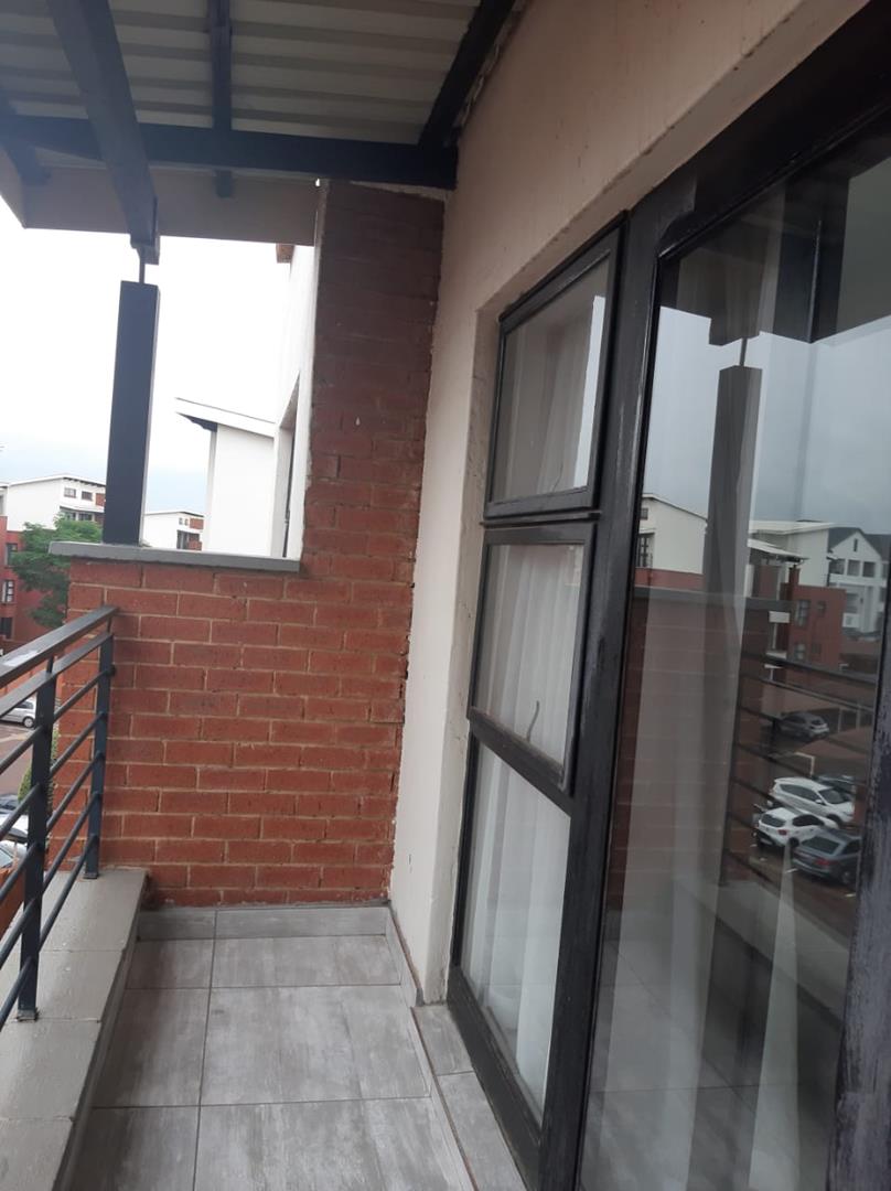2 Bedroom Property for Sale in Greenstone Hill Gauteng