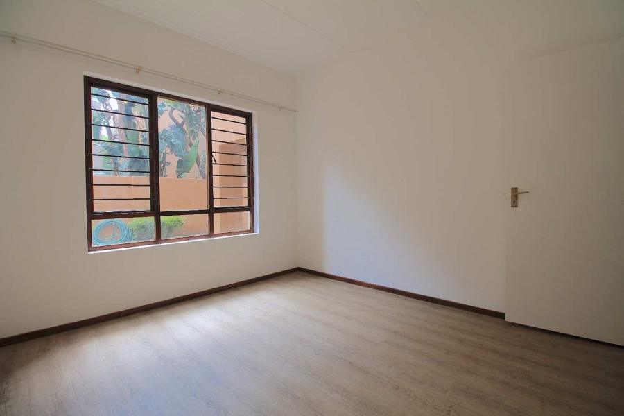 1 Bedroom Property for Sale in Lonehill Gauteng