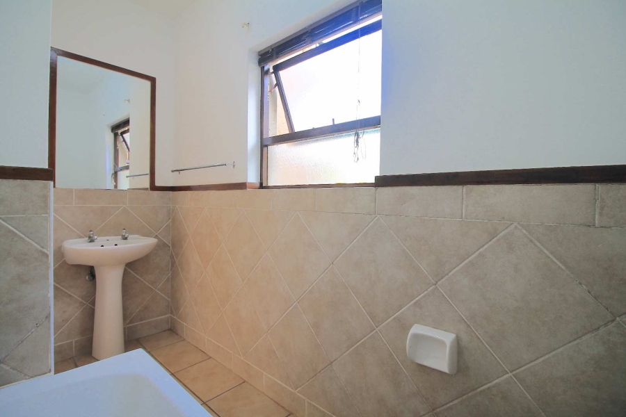 1 Bedroom Property for Sale in Lonehill Gauteng