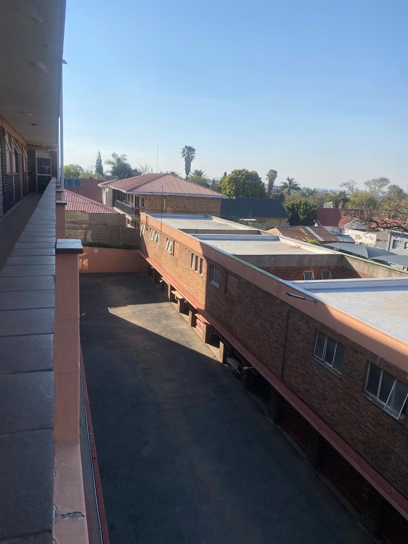 2 Bedroom Property for Sale in Kew Gauteng