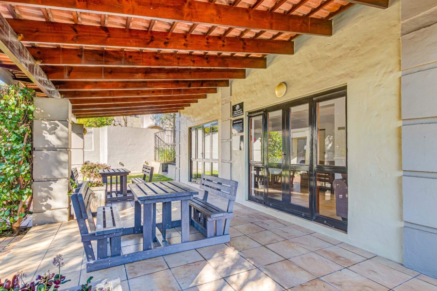 1 Bedroom Property for Sale in Douglasdale Gauteng