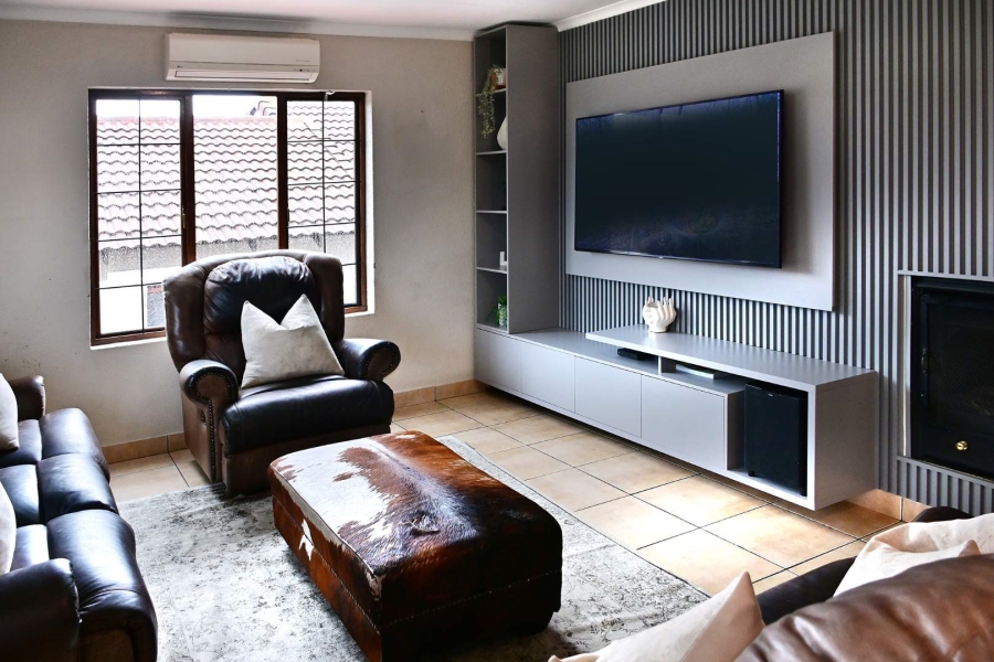 3 Bedroom Property for Sale in Bloubosrand Gauteng