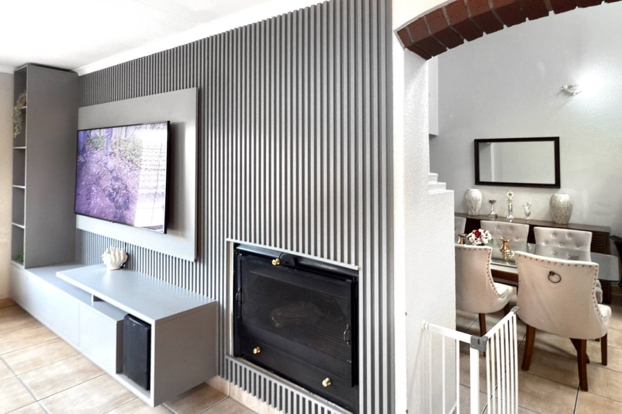 3 Bedroom Property for Sale in Bloubosrand Gauteng