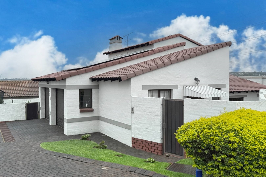 3 Bedroom Property for Sale in Bloubosrand Gauteng