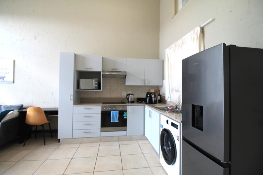1 Bedroom Property for Sale in Lonehill Gauteng