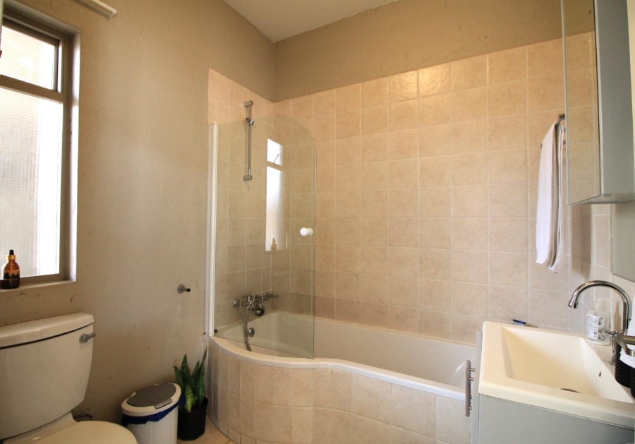 1 Bedroom Property for Sale in Lonehill Gauteng