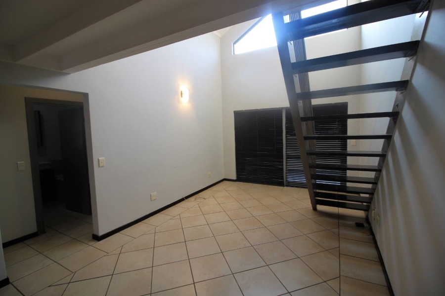 2 Bedroom Property for Sale in Lonehill Gauteng